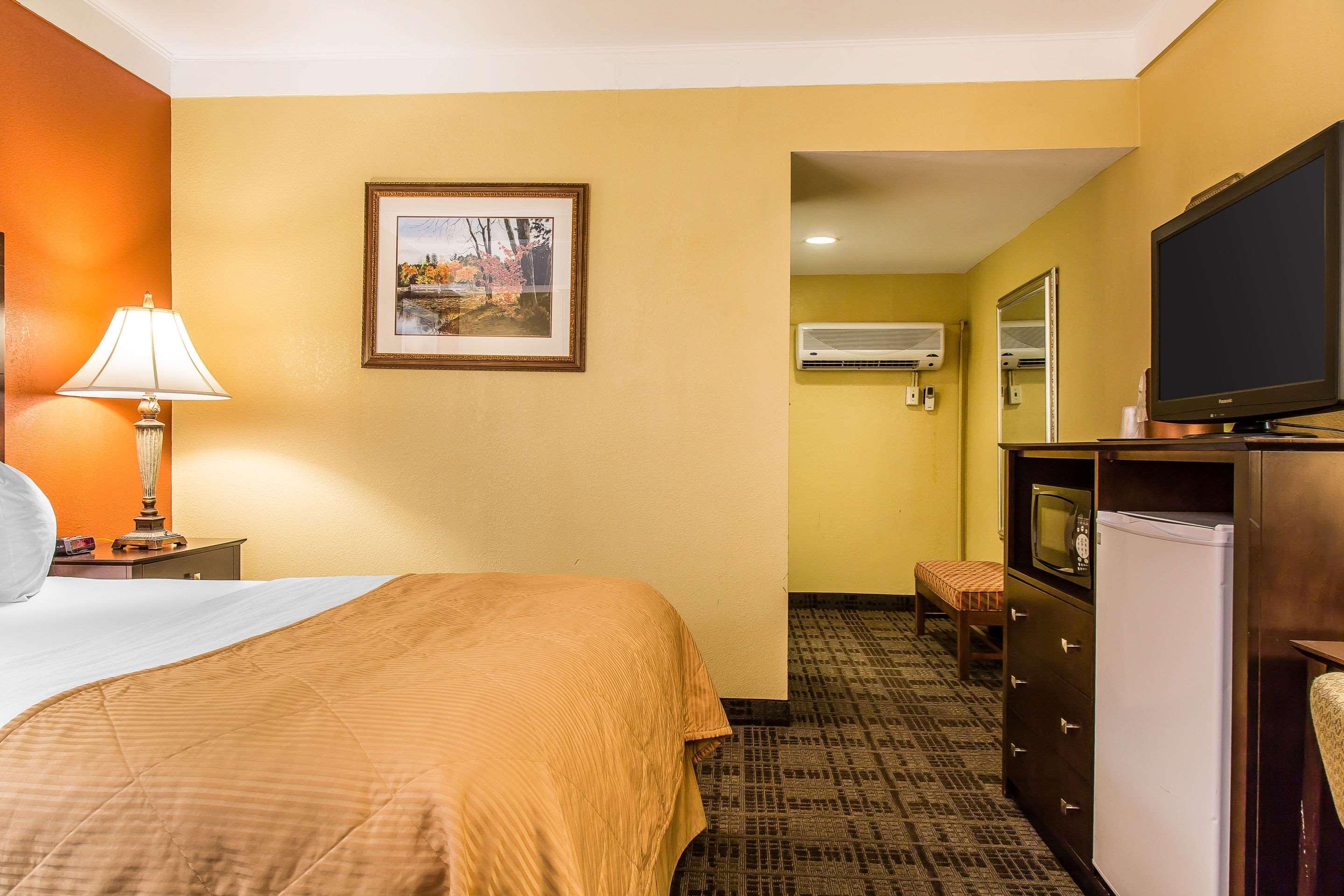 Clarion Hotel & Suites Hamden-New Haven Luaran gambar