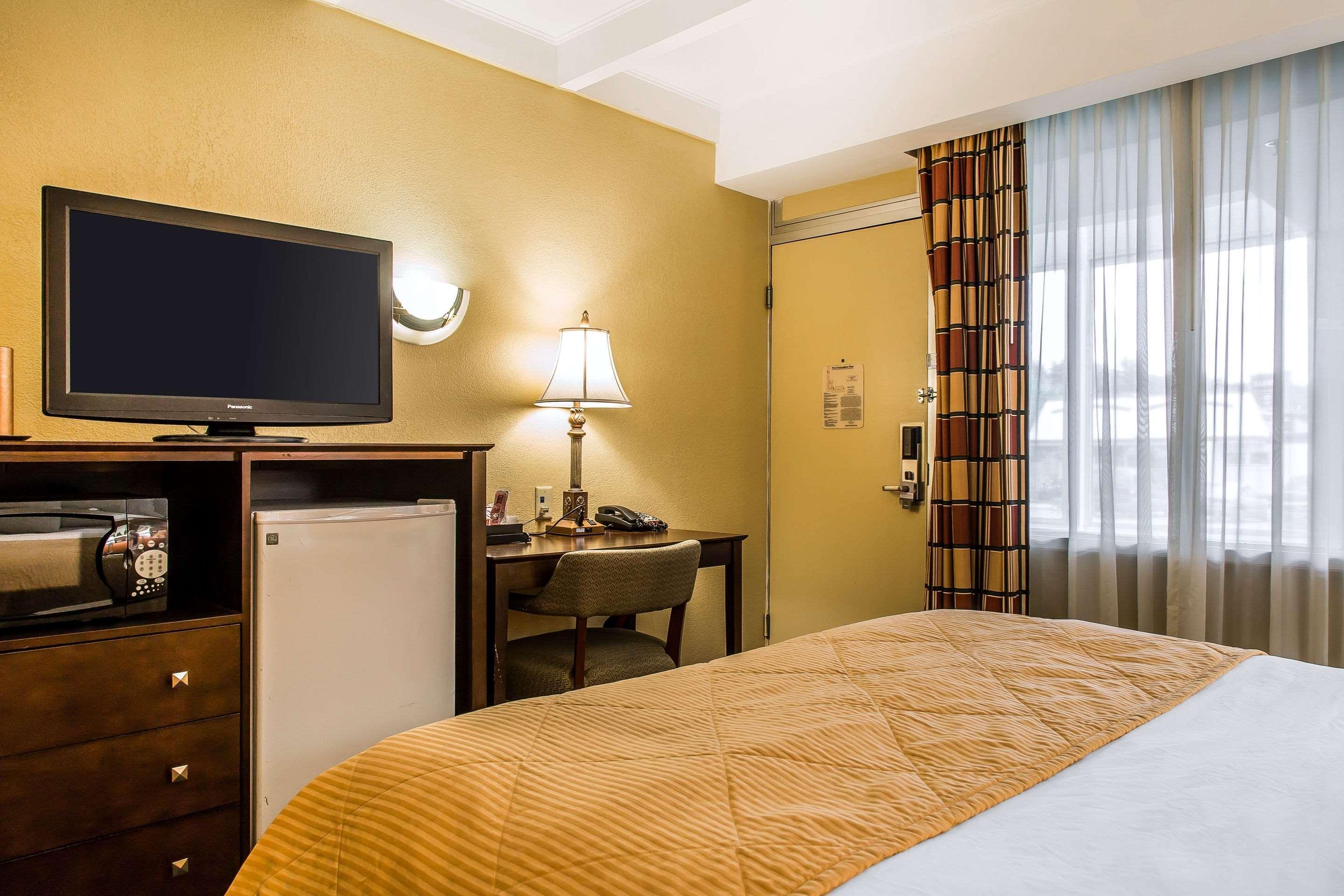Clarion Hotel & Suites Hamden-New Haven Luaran gambar