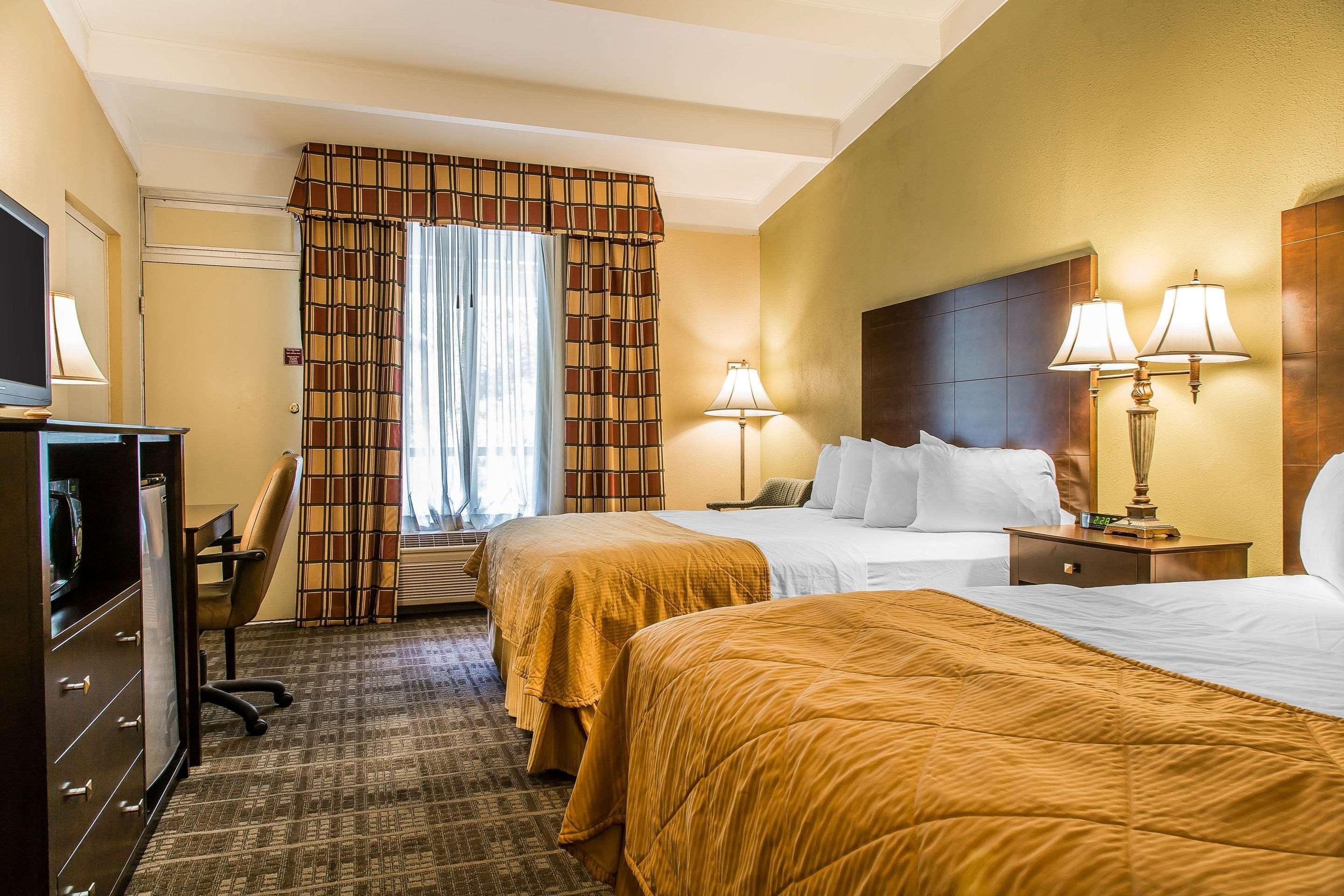 Clarion Hotel & Suites Hamden-New Haven Luaran gambar