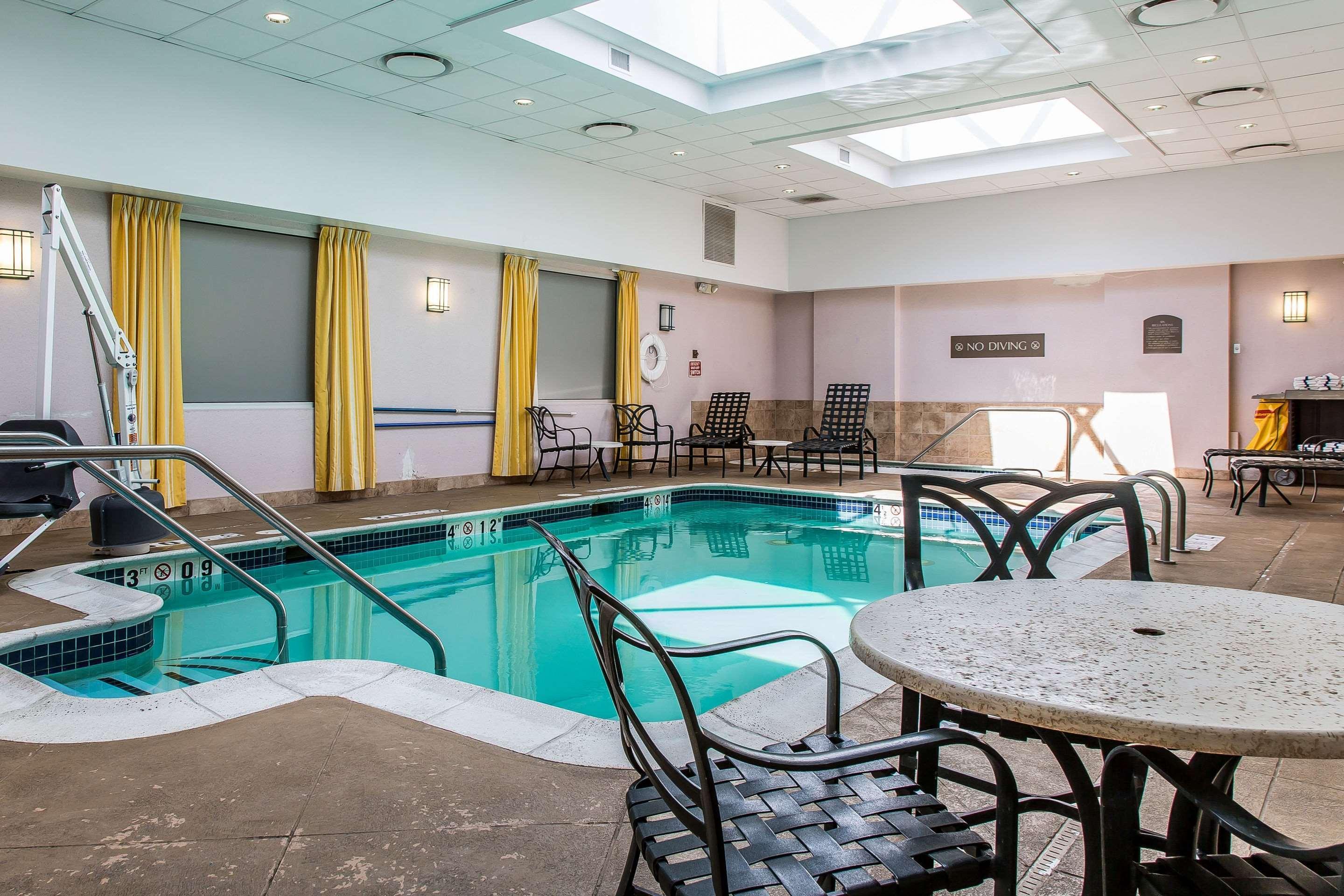 Clarion Hotel & Suites Hamden-New Haven Luaran gambar