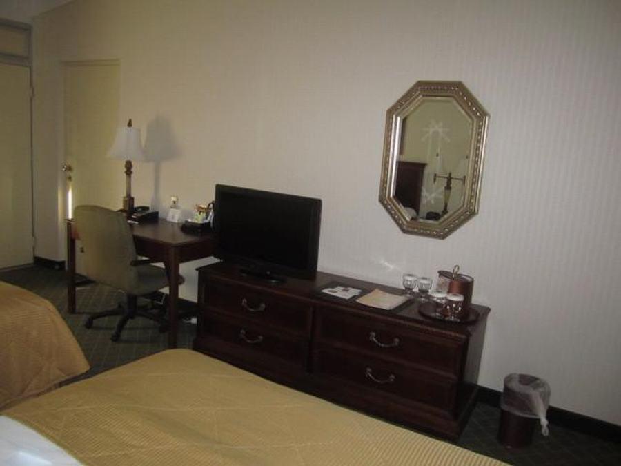 Clarion Hotel & Suites Hamden-New Haven Luaran gambar