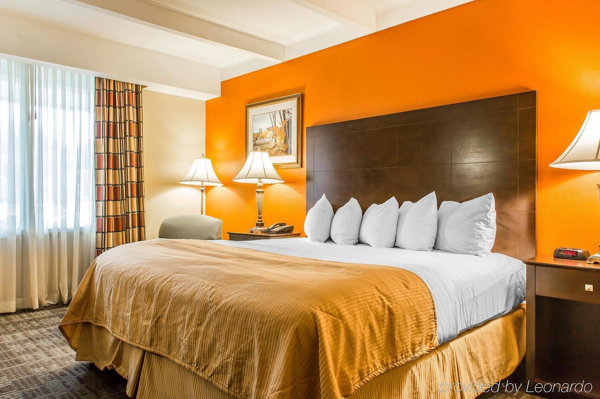 Clarion Hotel & Suites Hamden-New Haven Luaran gambar