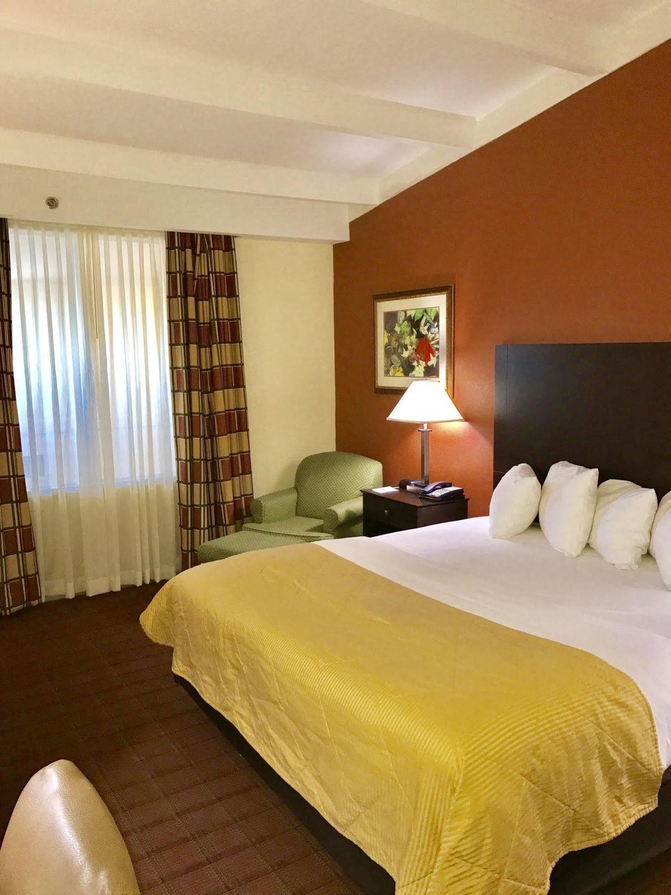 Clarion Hotel & Suites Hamden-New Haven Luaran gambar